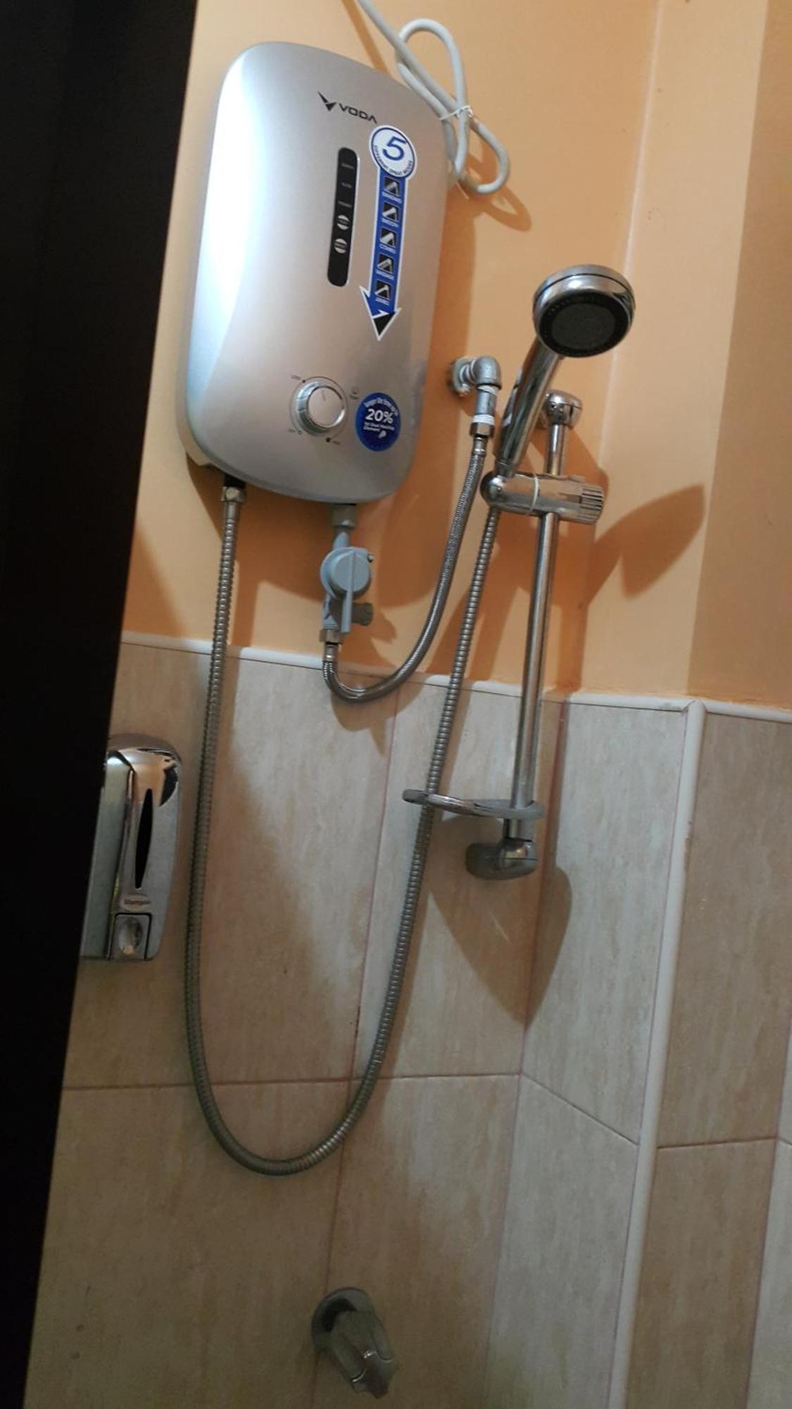 Hotel Bnl Калибо Екстериор снимка